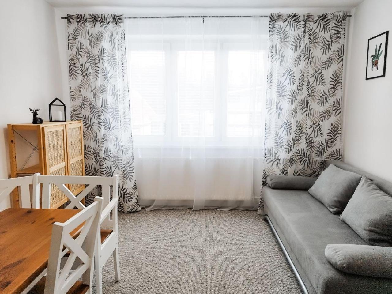 Vivi Apartments Liptovský Mikuláš Exteriör bild