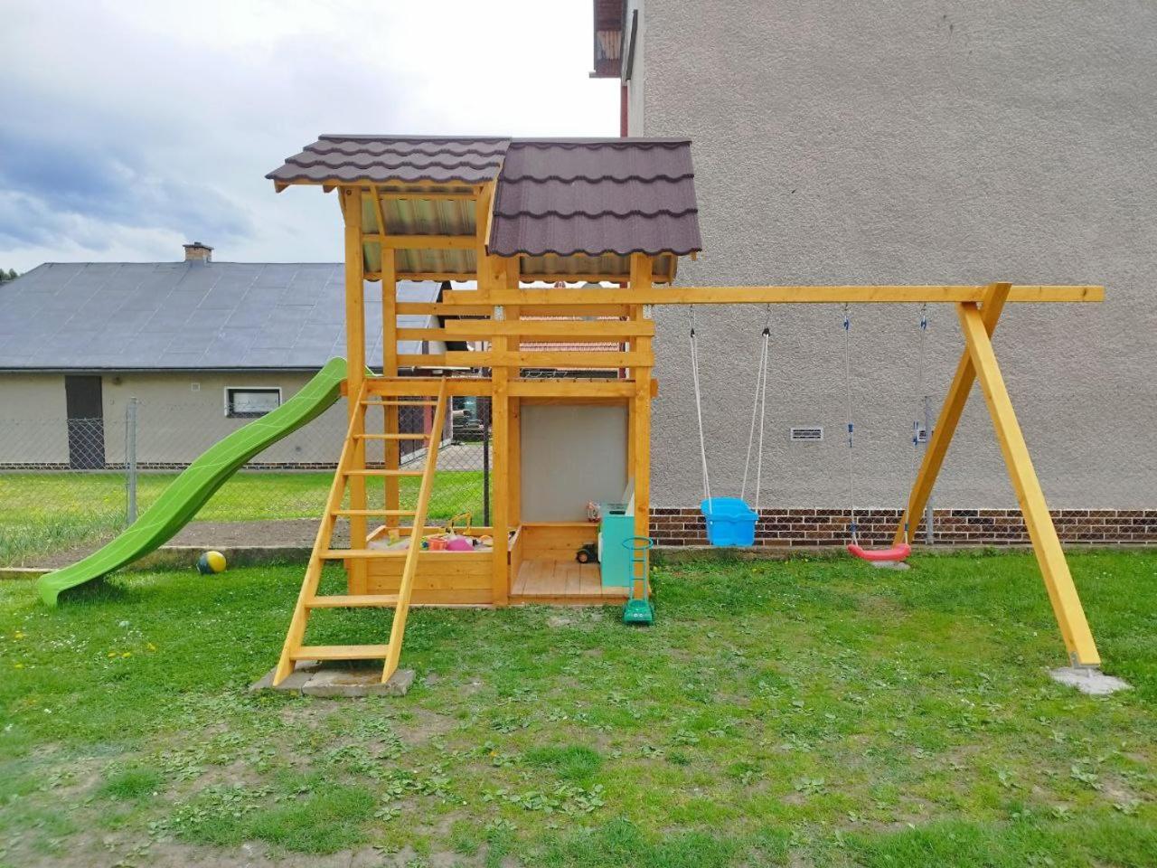Vivi Apartments Liptovský Mikuláš Exteriör bild