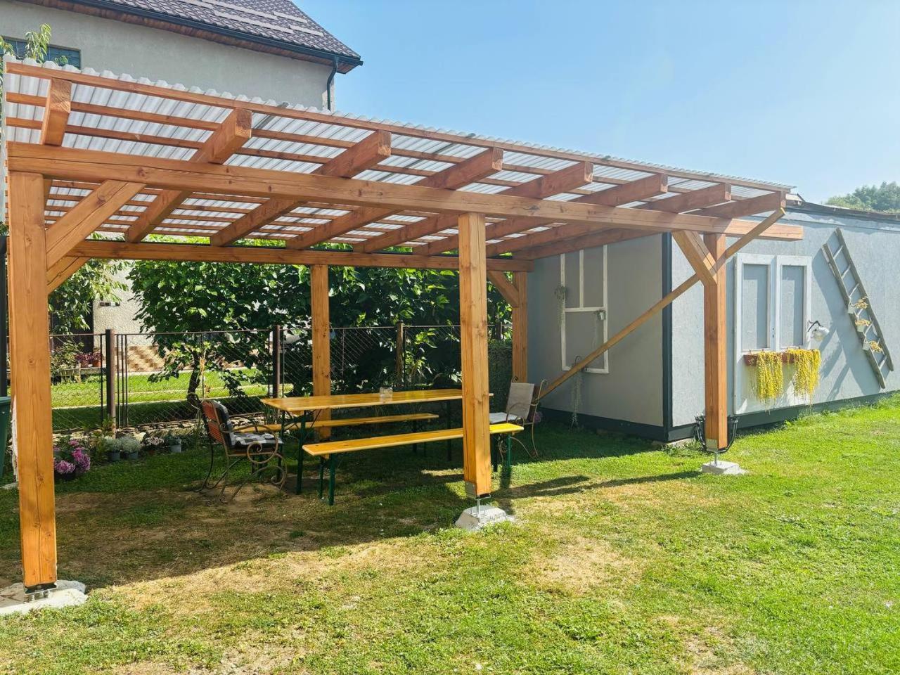 Vivi Apartments Liptovský Mikuláš Exteriör bild