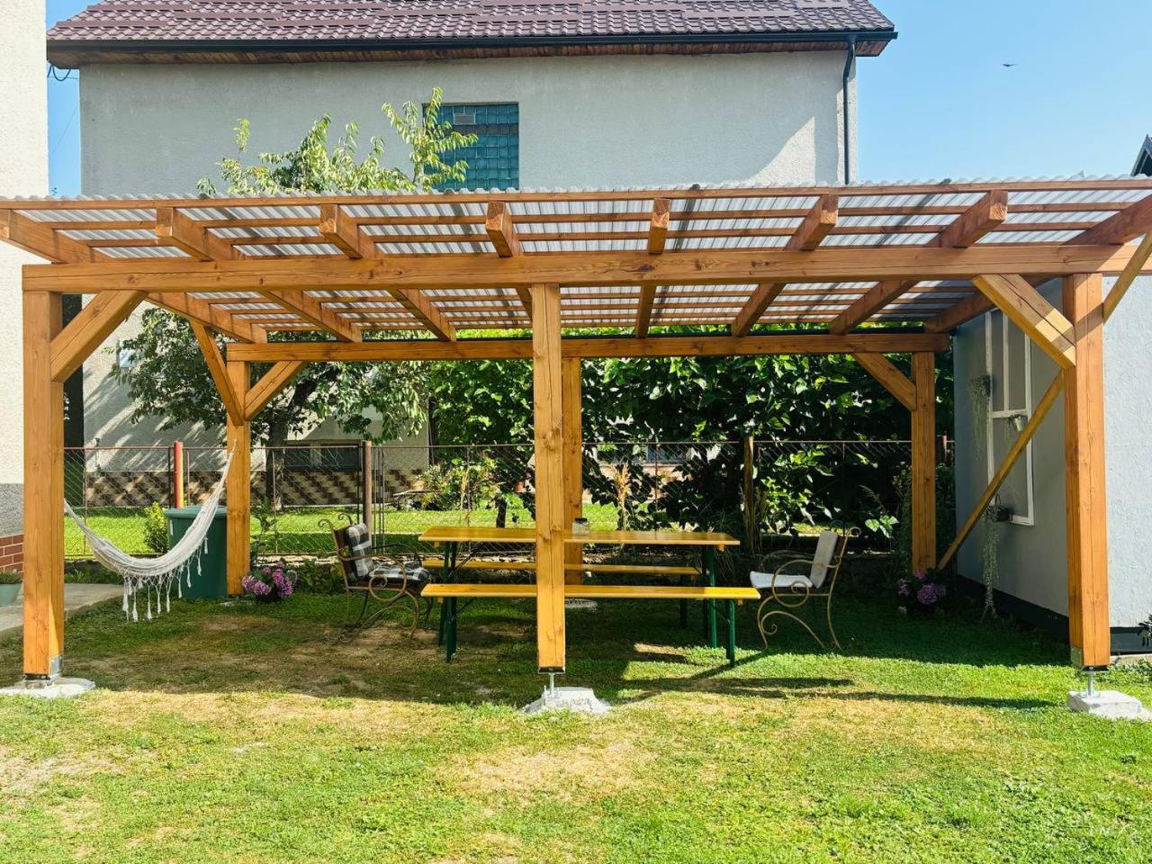 Vivi Apartments Liptovský Mikuláš Exteriör bild
