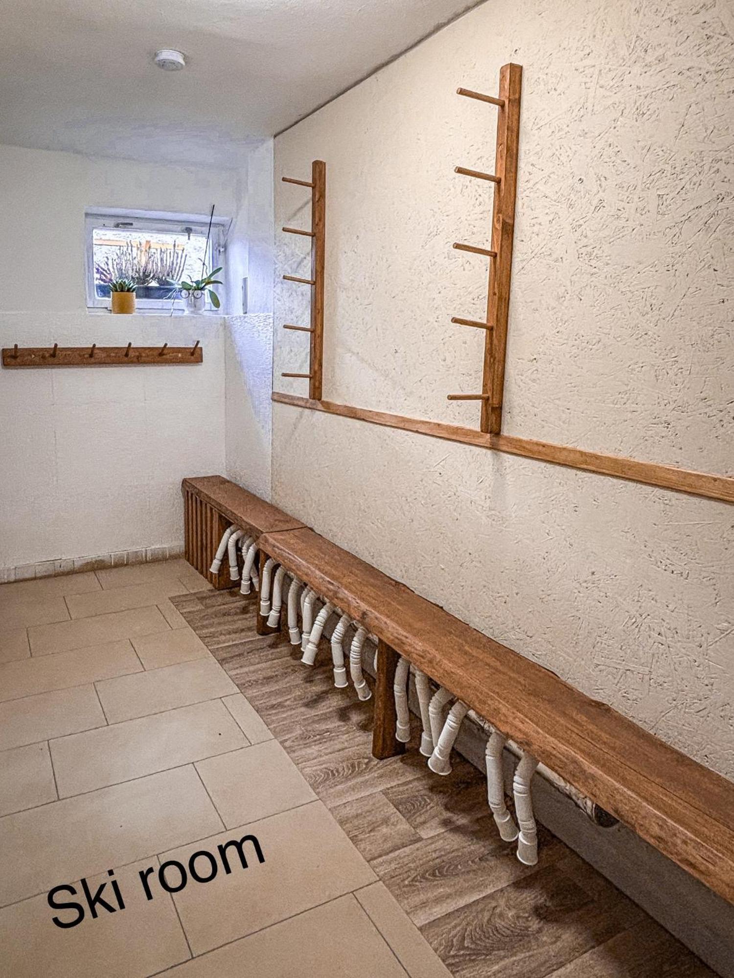 Vivi Apartments Liptovský Mikuláš Exteriör bild